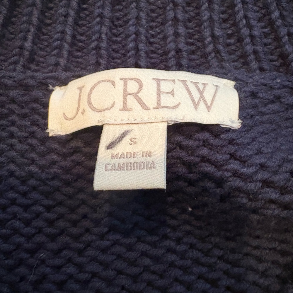J. Crew excellent condition shaker v-neck cotton sweater - Picture 7 of 8
